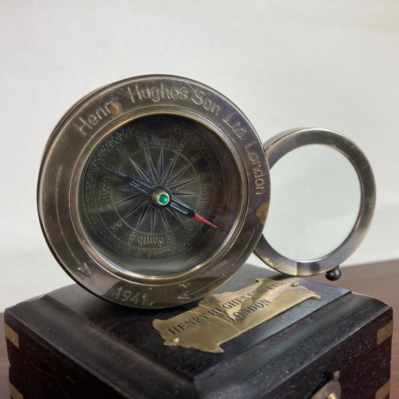 Kompas s lupou H.HUGHES LONDON 1941