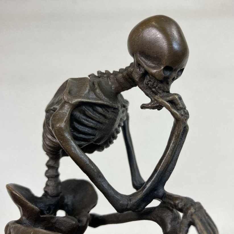 Bronzová socha KOSTLIVEC - MYSLITEL 14cm