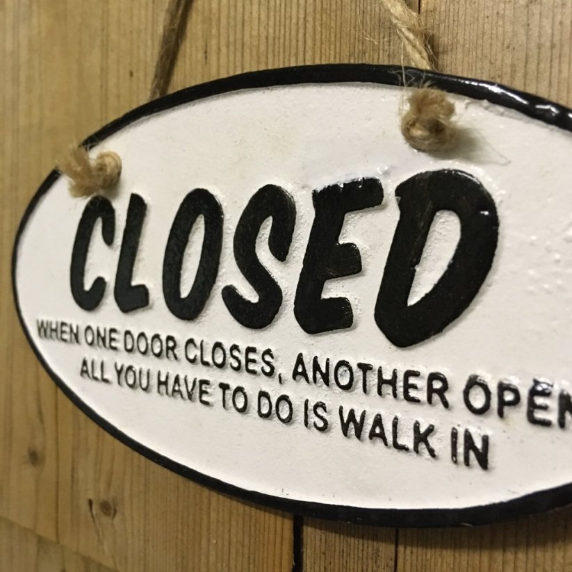 Litinová cedule OPEN & CLOSED