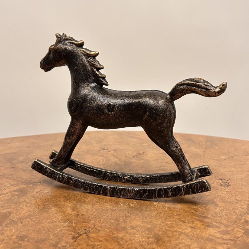 Litinová dekorace HOUPACÍ KŮŇ