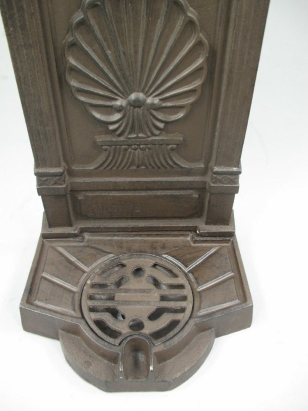 Zahradní litinová kašna MUŠLE / HNĚDÁ patina 68cm