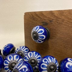 Nábytková keramická knopka - úchytka MODRÁ S BÍLOU MALBOU 40mm
