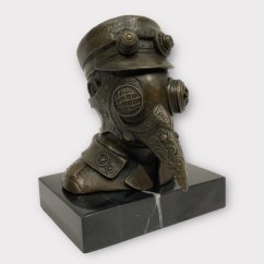 Bronzová socha STEAMPUNK MOROVÝ LÉKAŘ