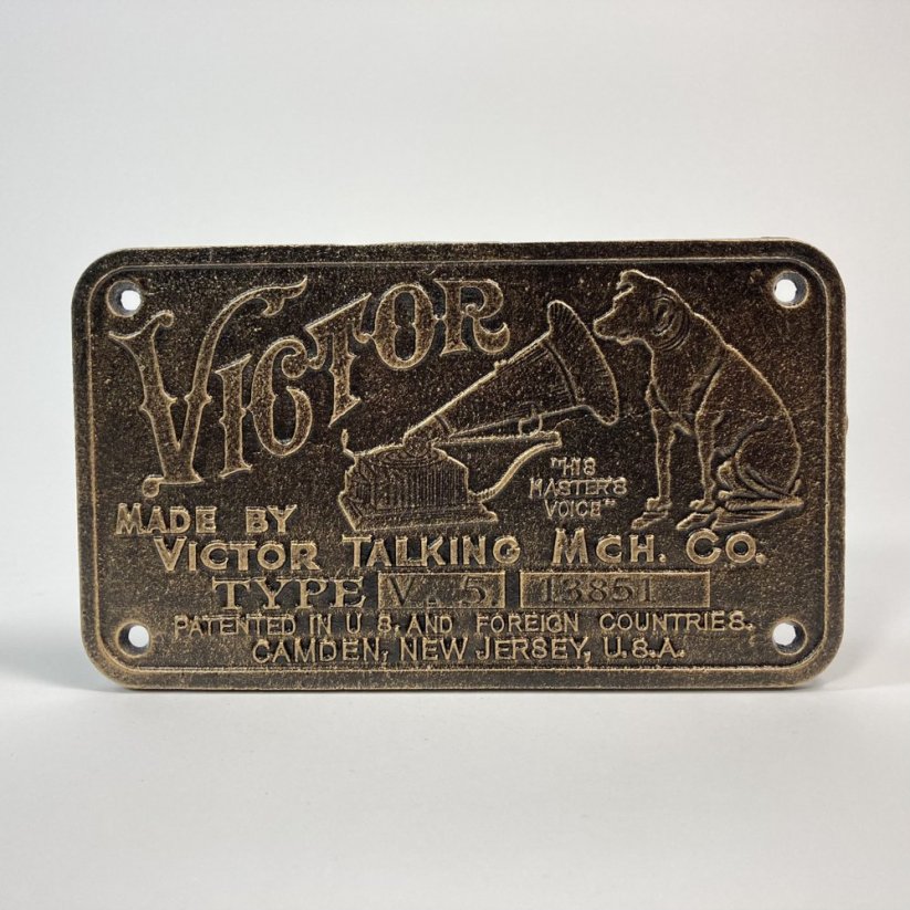 Litinová cedule VICTOR 11,5x20cm
