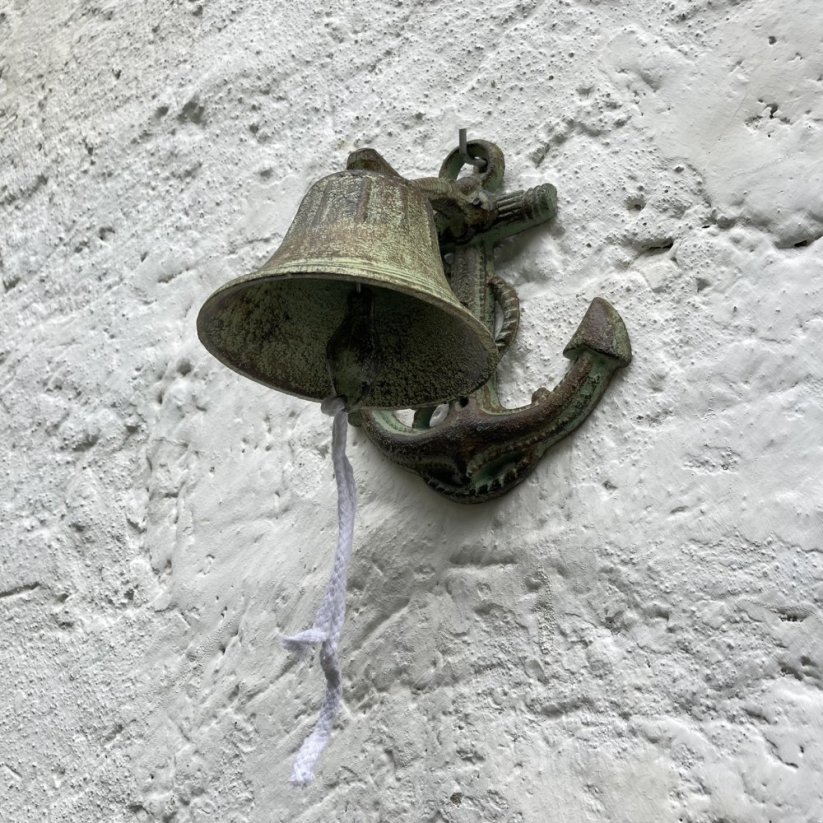 Litinový zvon, zvonek s kotvou