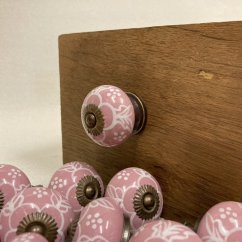 Nábytková keramická knopka - úchytka RŮŽOVÁ S BÍLOU MALBOU 40mm