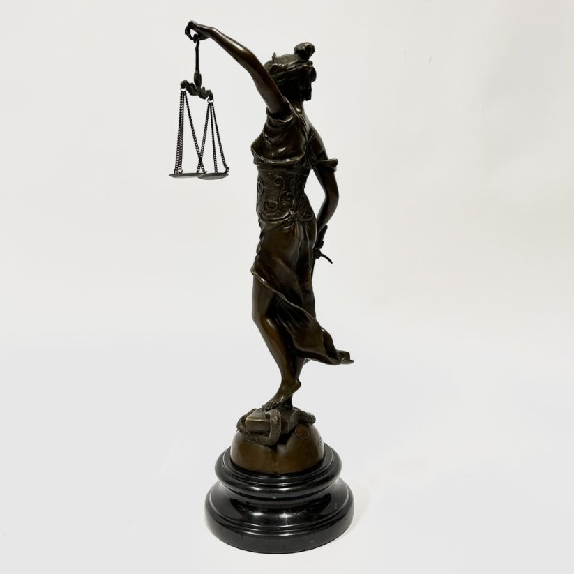Bronzová socha SPRAVEDLNOST - THEMIS 45cm