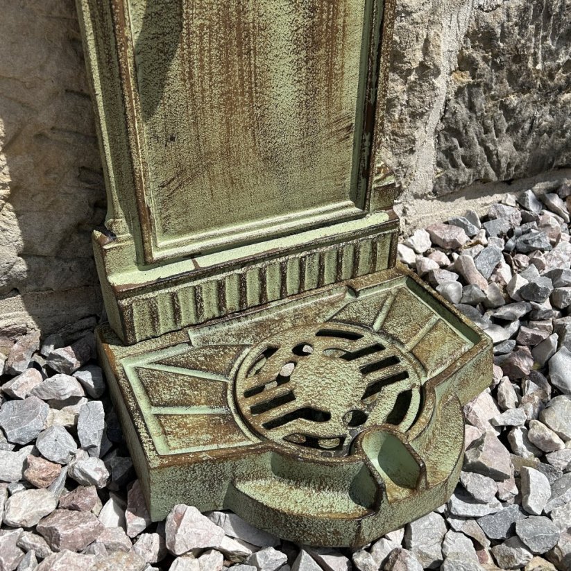 Zahradní litinová kašna KLASIK / ZELENO-HNĚDÁ patina 63cm