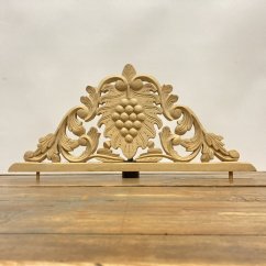Nábytková horní řezba, ozdoba 560x250mm