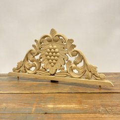 Nábytková horní řezba, ozdoba 560x250mm