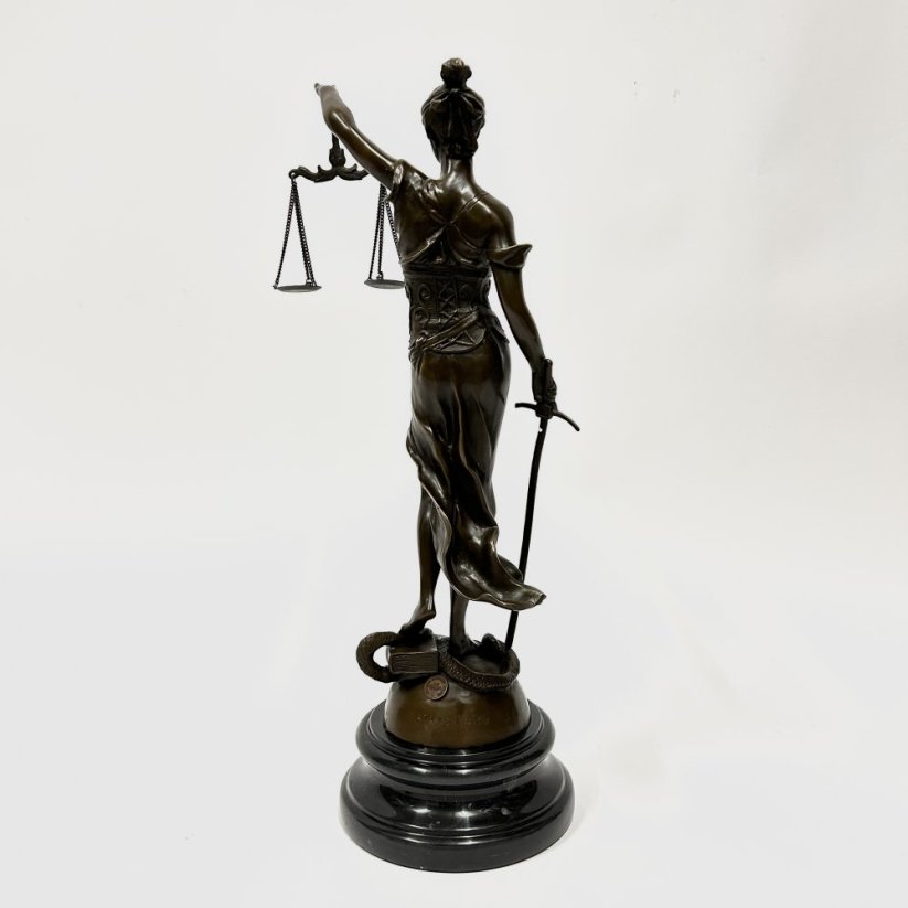 Bronzová socha SPRAVEDLNOST - THEMIS 45cm