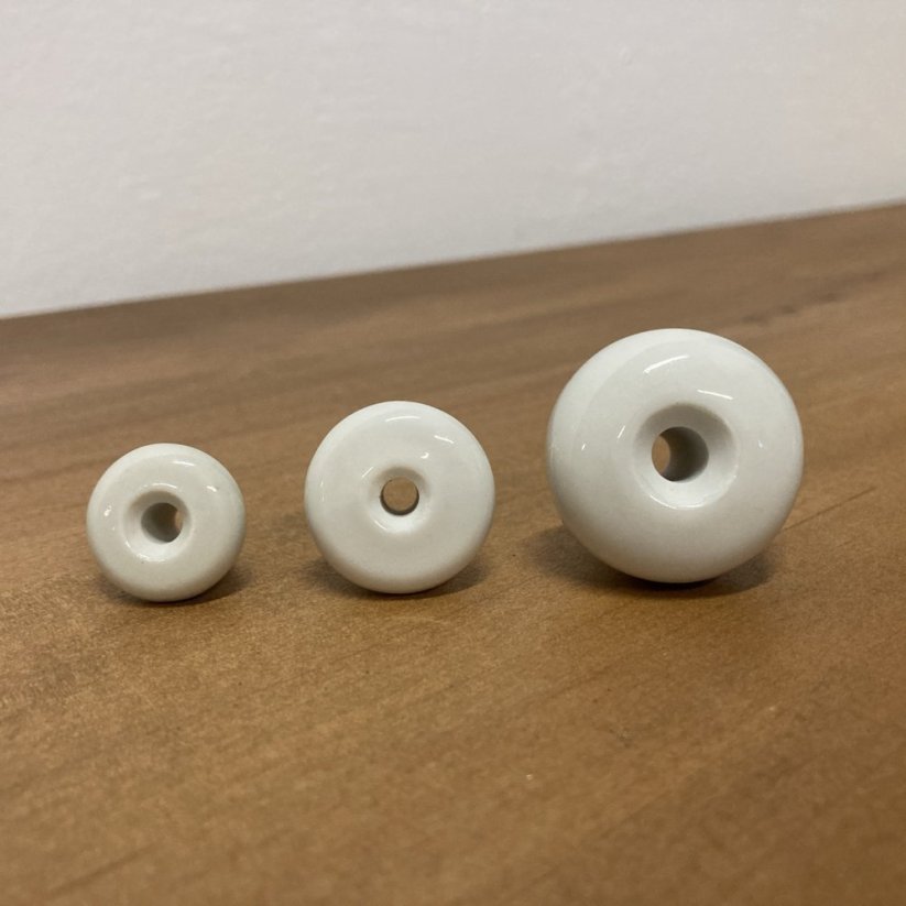 Nábytková porcelánová knopka - Průměr celkový: 32 mm
