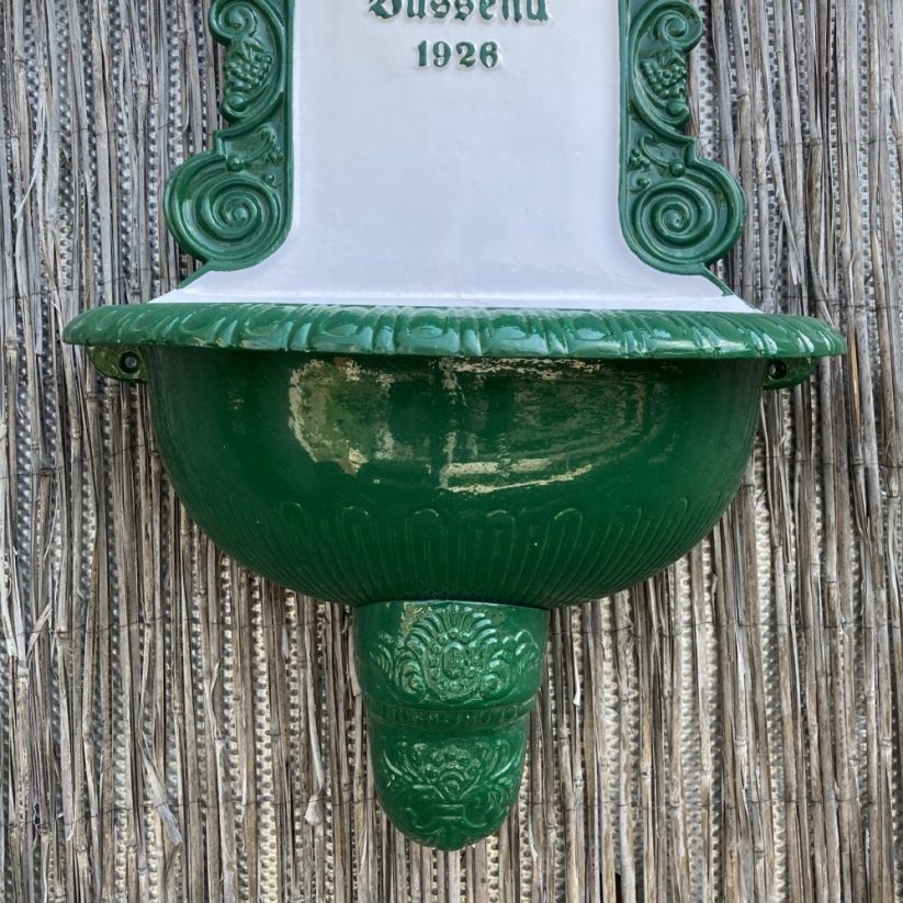 Zahradní výlevka Bassena 1926 - hliník ( bílo-zelená )