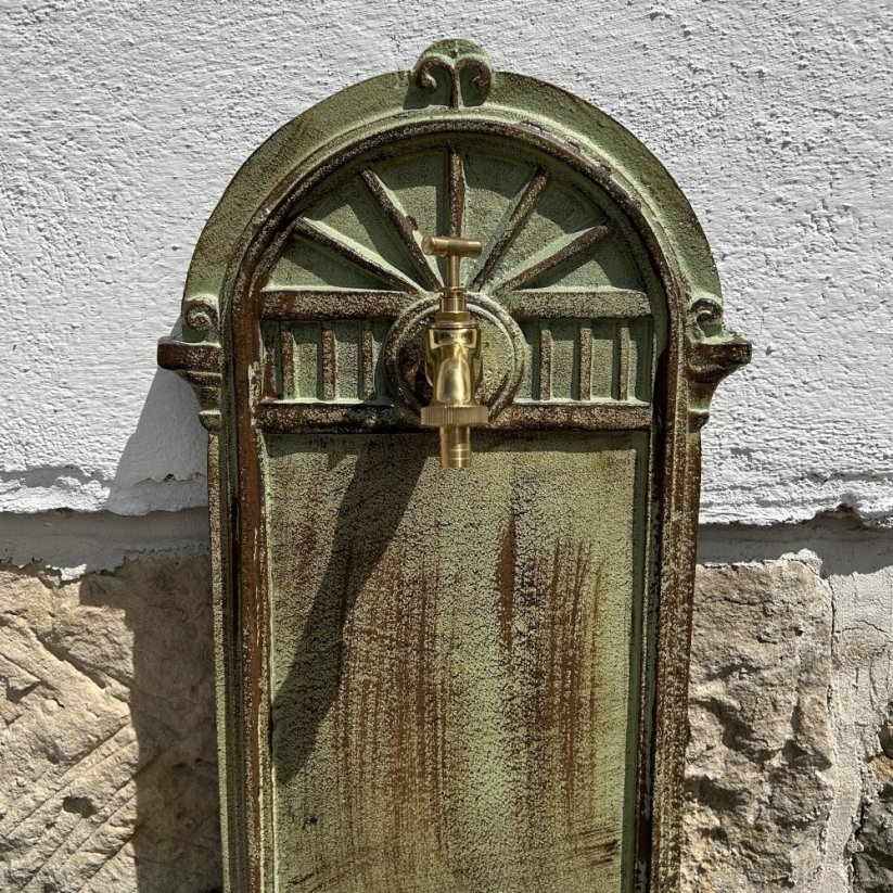 Zahradní litinová kašna KLASIK / ZELENO-HNĚDÁ patina 63cm