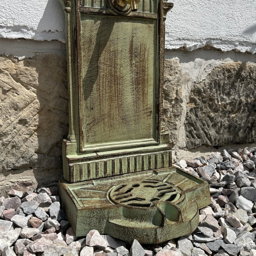 Zahradní litinová kašna KLASIK / ZELENO-HNĚDÁ patina 63cm