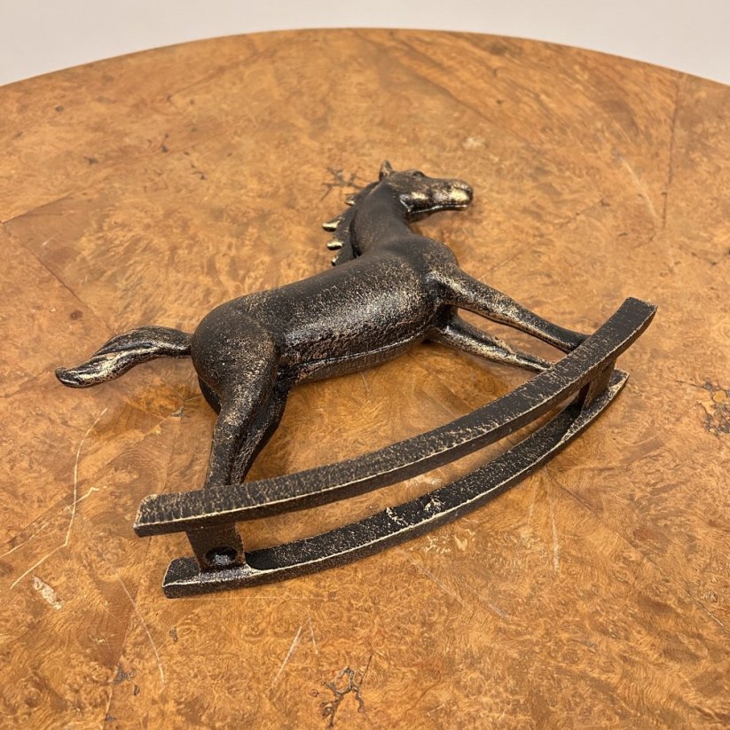 Litinová dekorace HOUPACÍ KŮŇ