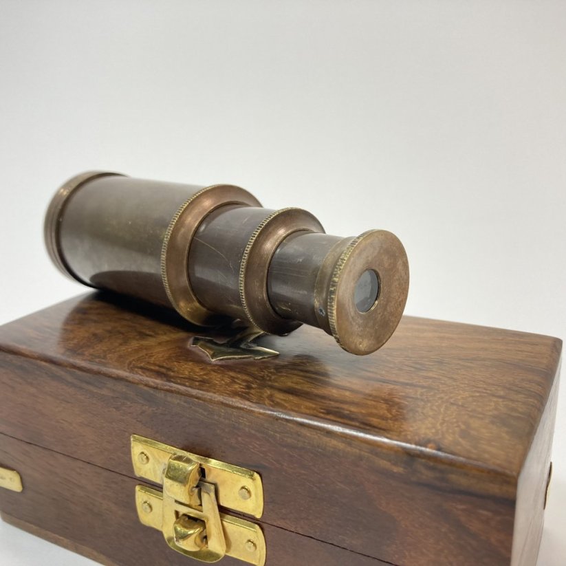Námořní teleskopický dalekohled 15cm