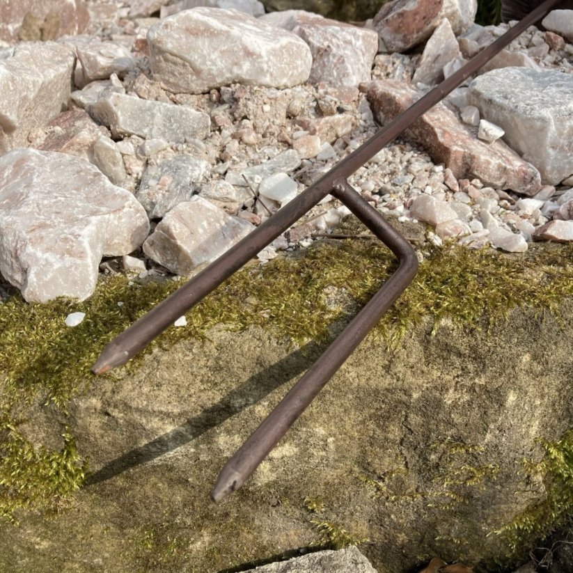 Pítko pro ptáčky, krmítko se zápichem 99cm