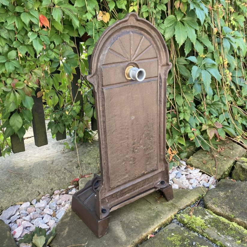 Zahradní litinová kašna KLASIK / HNĚDÁ patina 64cm
