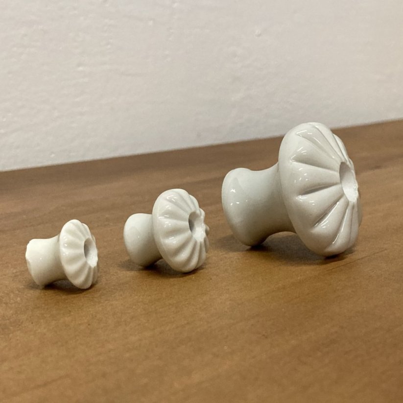 Nábytková porcelánová knopka KLASIK - Průměr celkový: 30 mm
