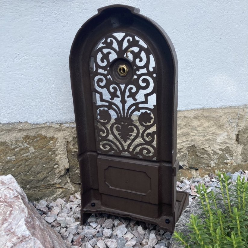 Zahradní kašna ZDOBENÁ 74cm - hliník ( hnědá )