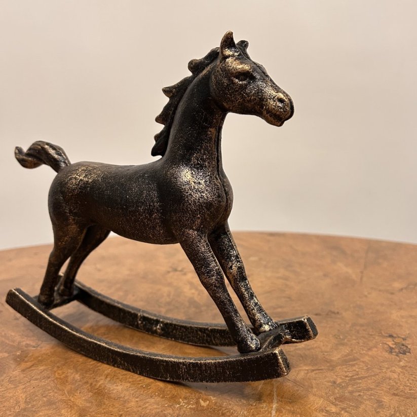 Litinová dekorace HOUPACÍ KŮŇ