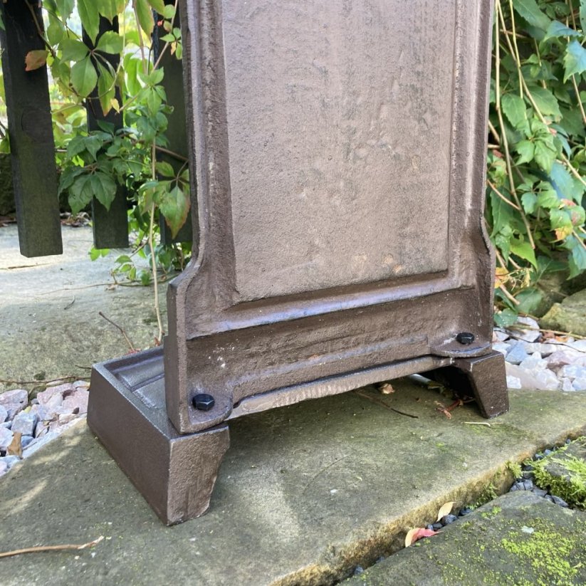Zahradní litinová kašna KLASIK / HNĚDÁ patina 64cm
